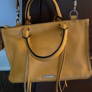 Rebecca Minkoff cross body mustard purse hardly used -smoke and pet free home
